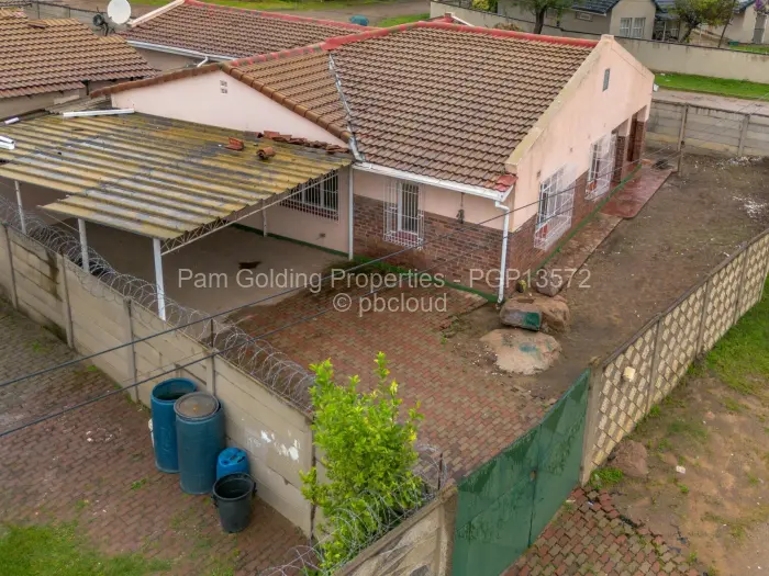 4 Bedroom House for Sale in Msasa Park, Harare