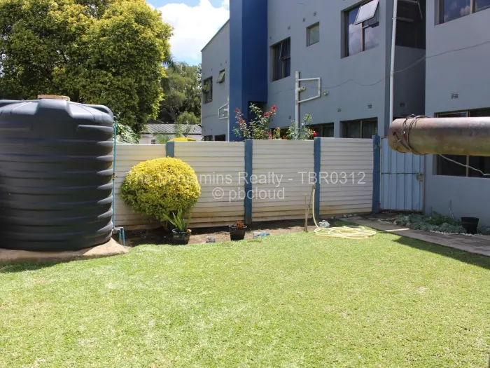 Flat/Apartment to Rent in Newlands, Harare