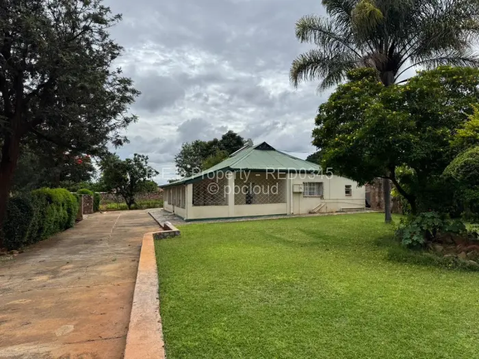 3 Bedroom House for Sale in Bellevue, Bulawayo