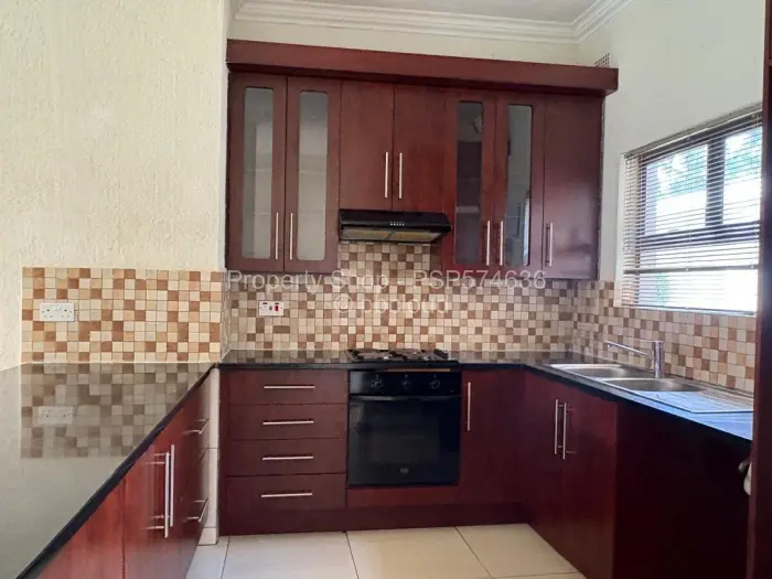 Townhouse/Cluster to Rent in Newlands, Harare