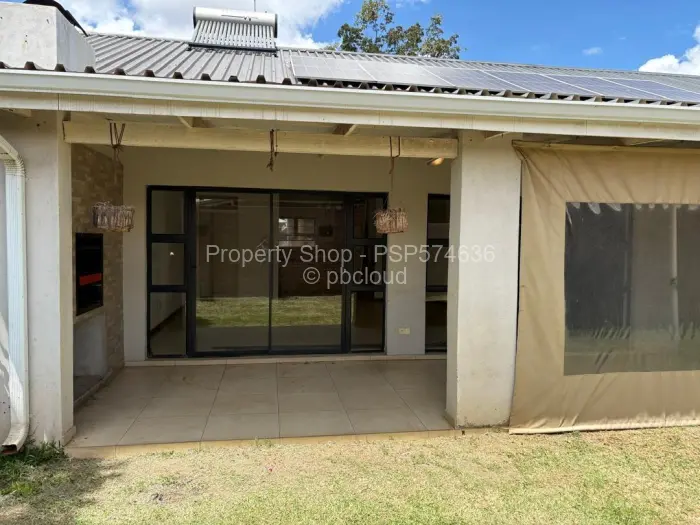 Townhouse/Cluster to Rent in Newlands, Harare