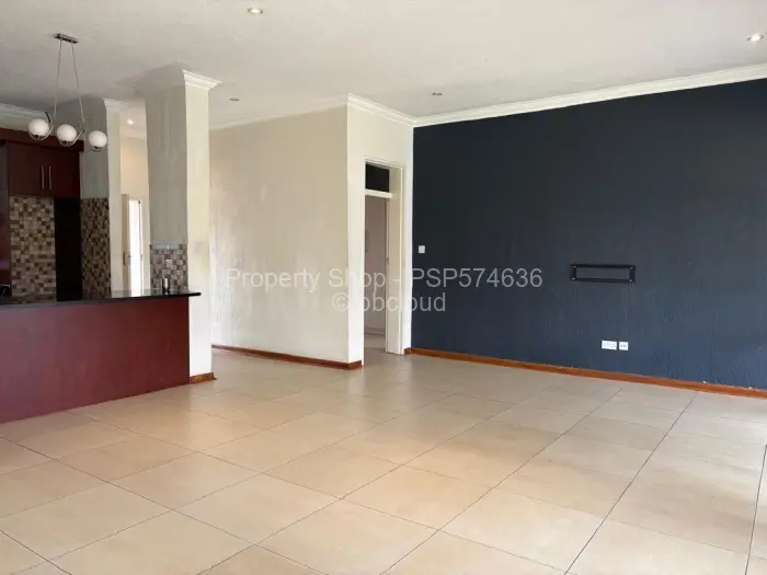 Townhouse/Cluster to Rent in Newlands, Harare