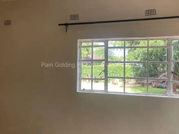 2 Bedroom Cottage/Garden Flat to Rent in Greendale, Harare