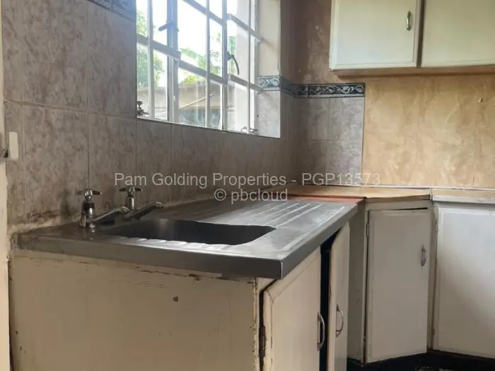 2 Bedroom Cottage/Garden Flat to Rent in Greendale, Harare