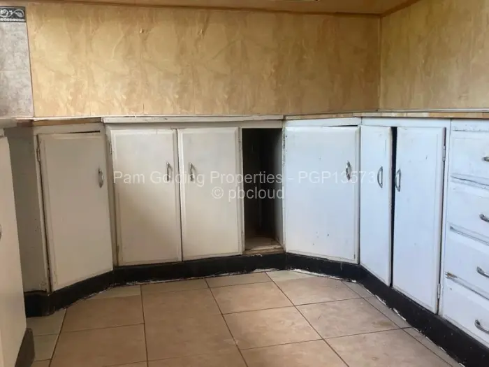 2 Bedroom Cottage/Garden Flat to Rent in Greendale, Harare