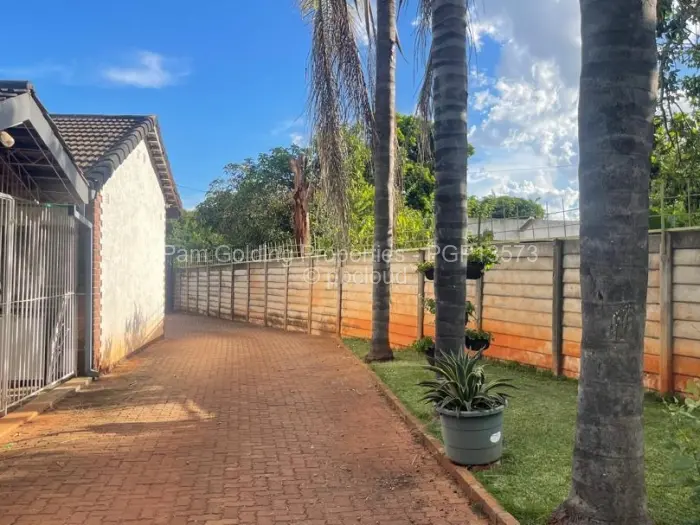 2 Bedroom Cottage/Garden Flat to Rent in Greendale, Harare