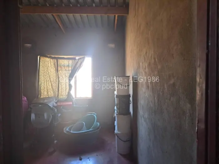 5 Bedroom House to Rent in Chitungwiza, Chitungwiza