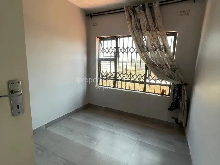 3 Bedroom House for Sale in Ruwa, Ruwa