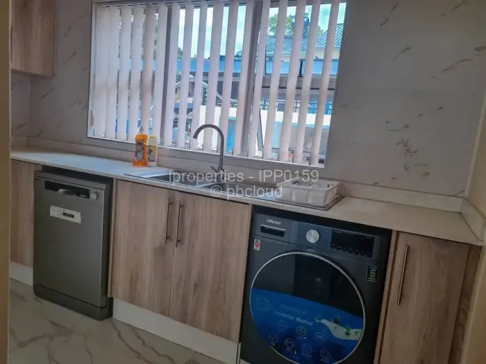 Townhouse/Cluster for Sale in Helensvale, Harare