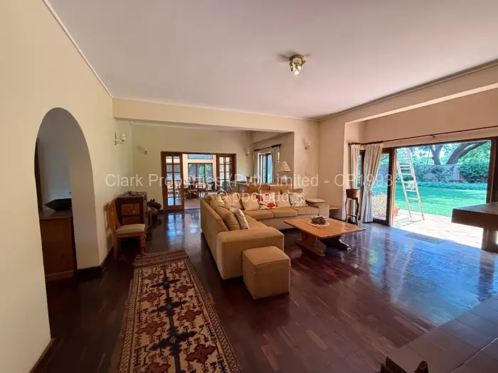 4 Bedroom House to Rent in Alexandra Park, Harare