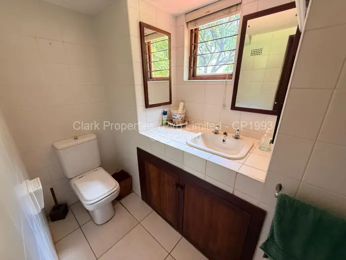 4 Bedroom House to Rent in Alexandra Park, Harare