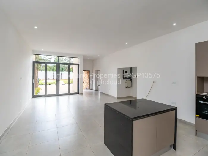 Townhouse/Cluster for Sale in Vainona, Harare