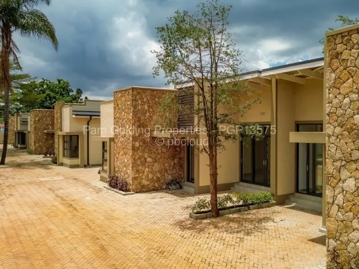 Townhouse/Cluster for Sale in Vainona, Harare