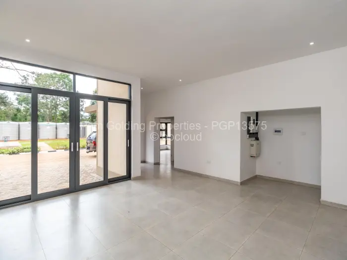 Townhouse/Cluster for Sale in Vainona, Harare