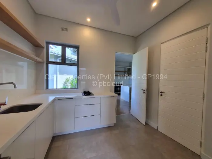 Townhouse/Cluster for Sale in Lewisam, Harare