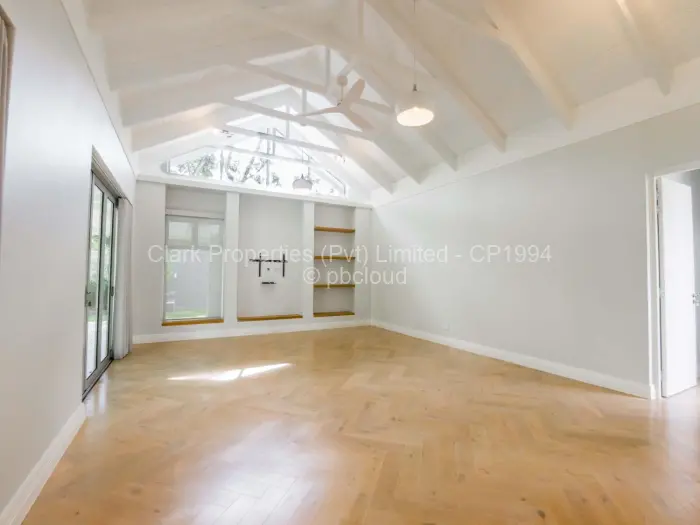 Townhouse/Cluster for Sale in Lewisam, Harare