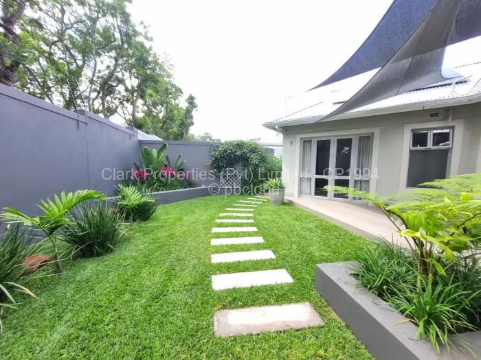 Townhouse/Cluster for Sale in Lewisam, Harare