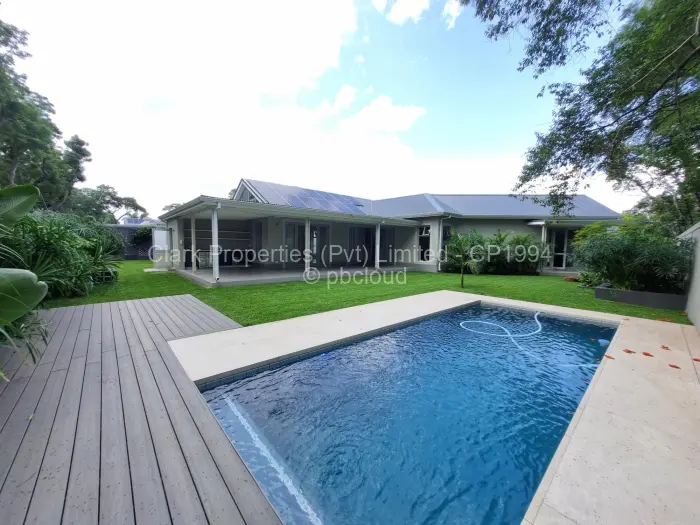 Townhouse/Cluster for Sale in Lewisam, Harare