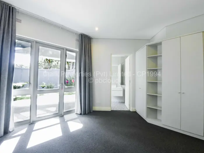 Townhouse/Cluster for Sale in Lewisam, Harare