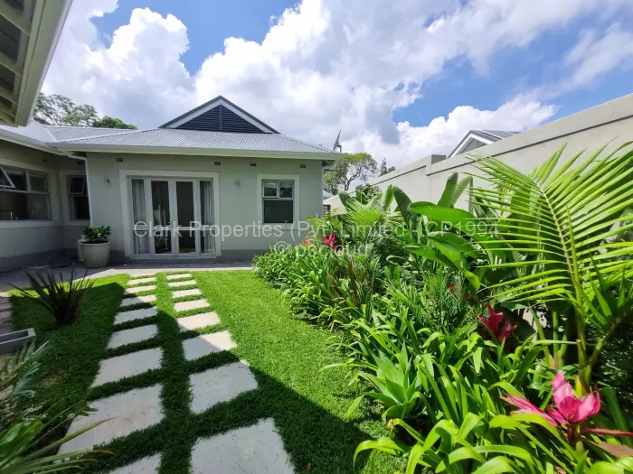 Townhouse/Cluster for Sale in Lewisam, Harare