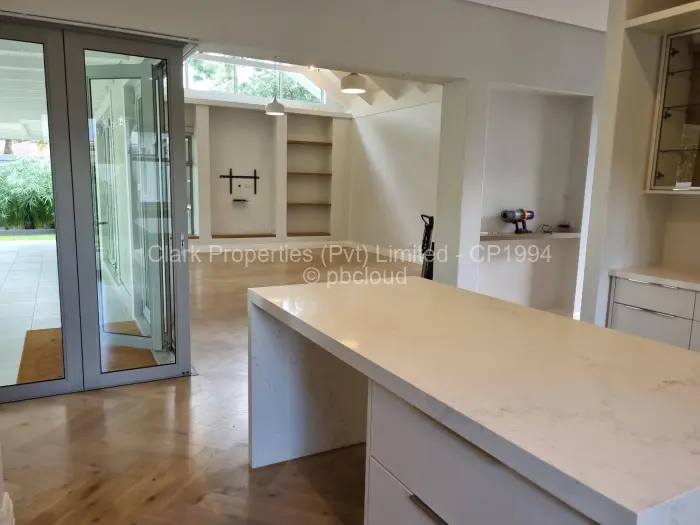 Townhouse/Cluster for Sale in Lewisam, Harare