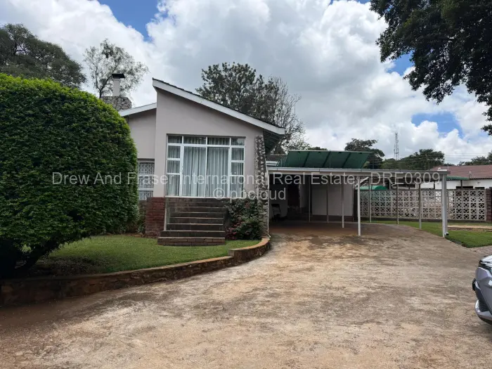 4 Bedroom House to Rent in Chisipite, Harare