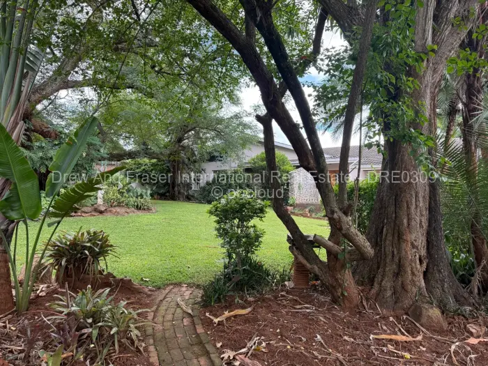 4 Bedroom House to Rent in Chisipite, Harare