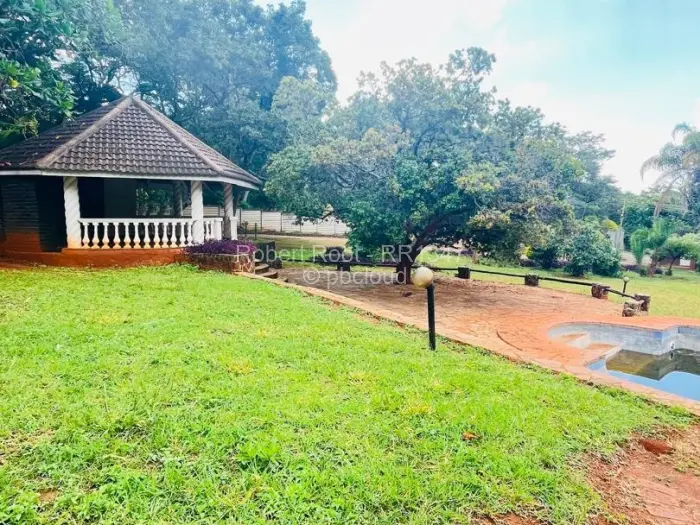 7 Bedroom House to Rent in Glen Lorne