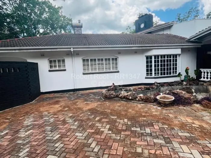 7 Bedroom House to Rent in Glen Lorne