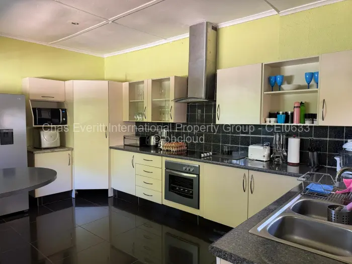 4 Bedroom House to Rent in Four Winds, Bulawayo