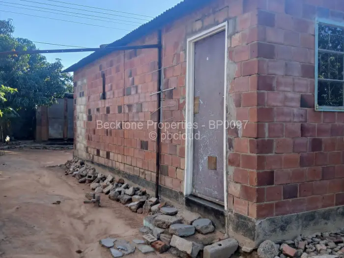 2 Bedroom House for Sale in Luveve, Bulawayo