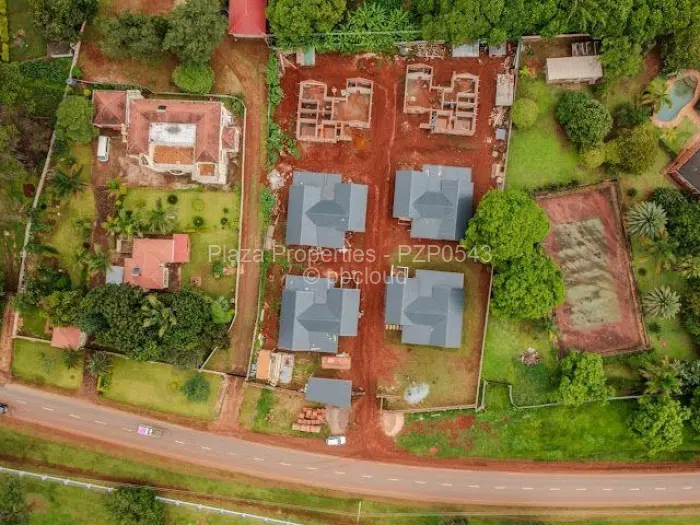 Townhouse/Cluster for Sale in Borrowdale Brooke, Harare