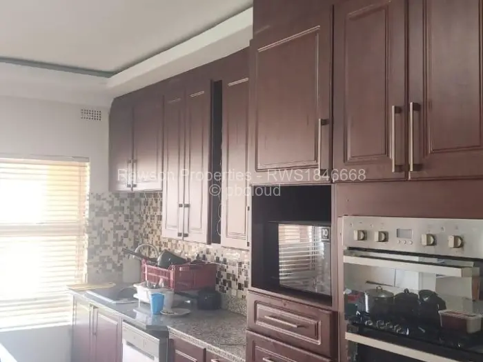 6 Bedroom House for Sale in Mount Pleasant Heights, Harare