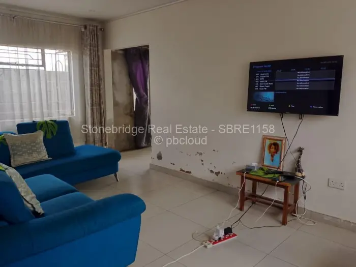 3 Bedroom House for Sale in Cowdray Park, Bulawayo