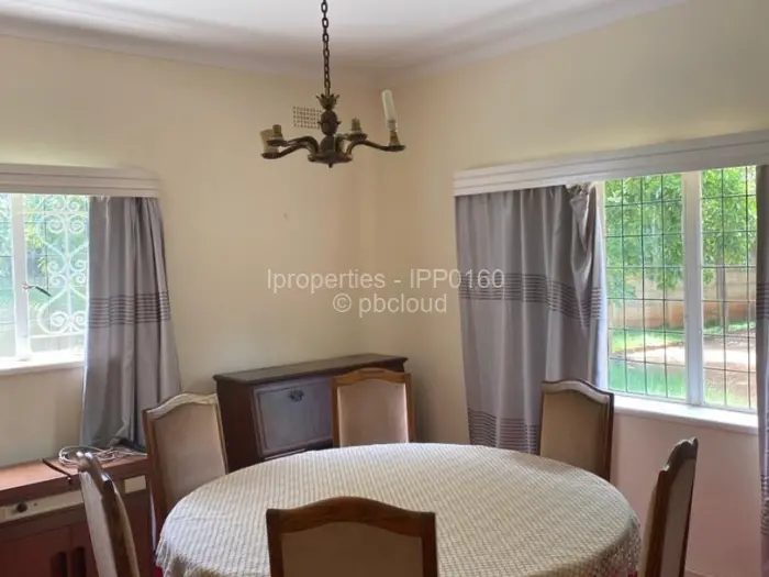 3 Bedroom House for Sale in Kumalo, Bulawayo