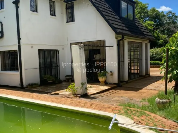 3 Bedroom House for Sale in Kumalo, Bulawayo