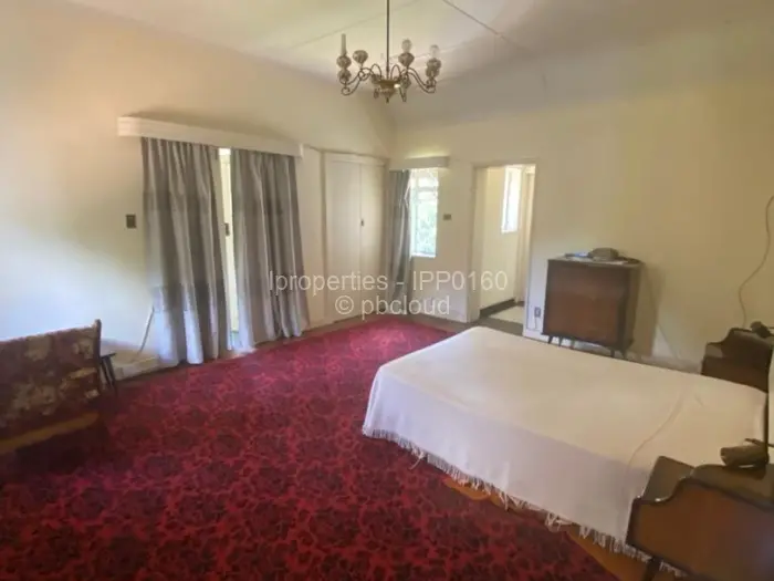 3 Bedroom House for Sale in Kumalo, Bulawayo