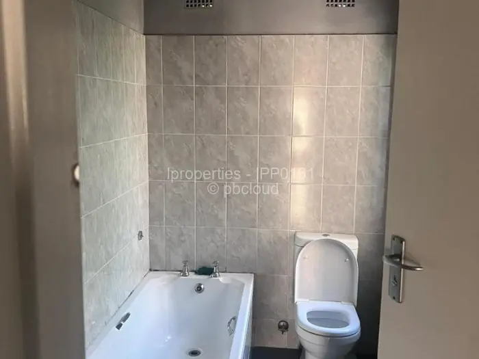 Flat/Apartment for Sale in Zimre Park, Harare