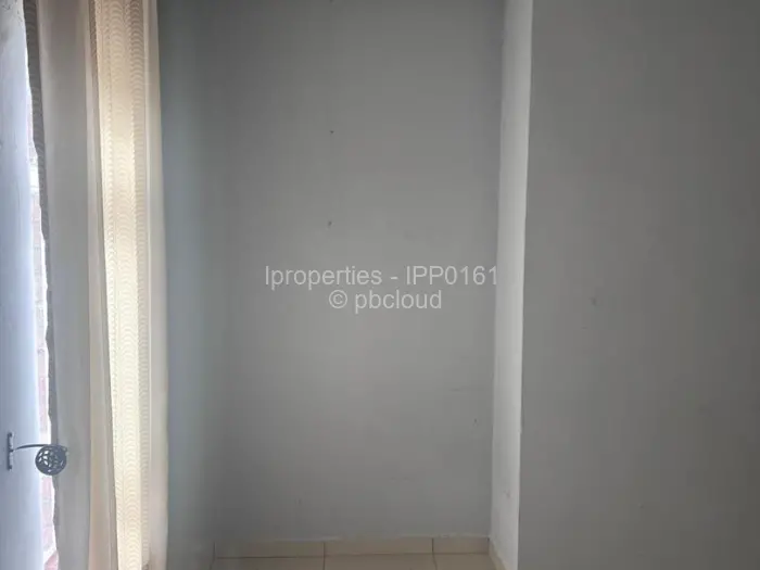 Flat/Apartment for Sale in Zimre Park, Harare