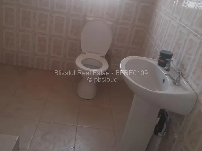 3 Bedroom House to Rent in Damofalls, Damofalls