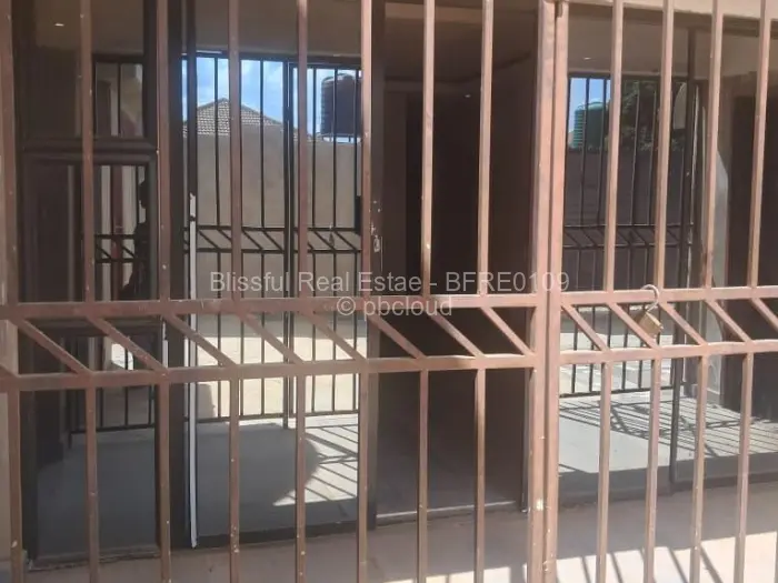 3 Bedroom House to Rent in Damofalls, Damofalls