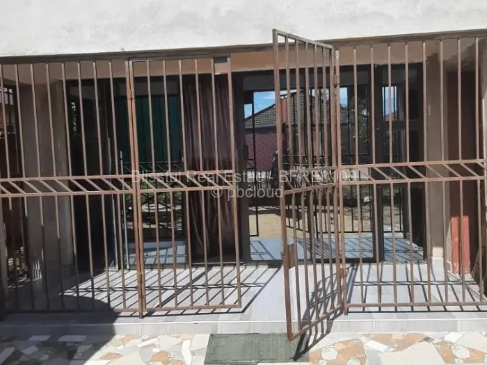 3 Bedroom House to Rent in Damofalls, Damofalls