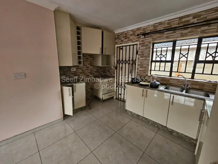 2 Bedroom Cottage/Garden Flat to Rent in Bluff Hill