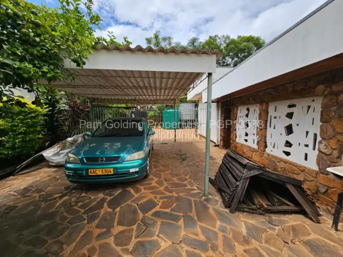 3 Bedroom House for Sale in Suburbs, Bulawayo