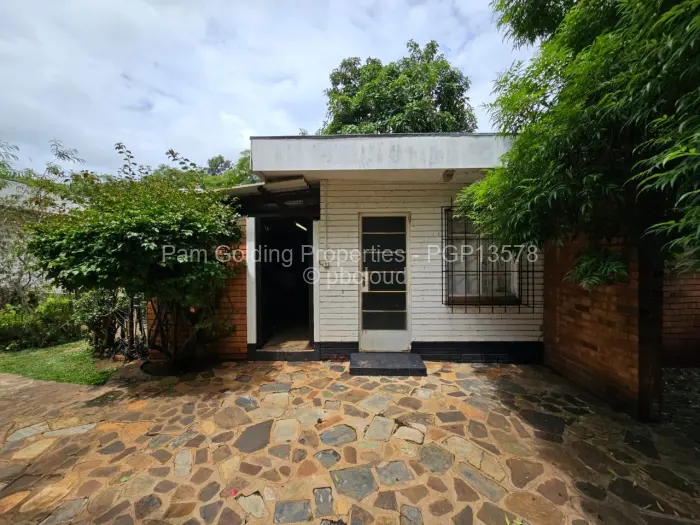 3 Bedroom House for Sale in Suburbs, Bulawayo