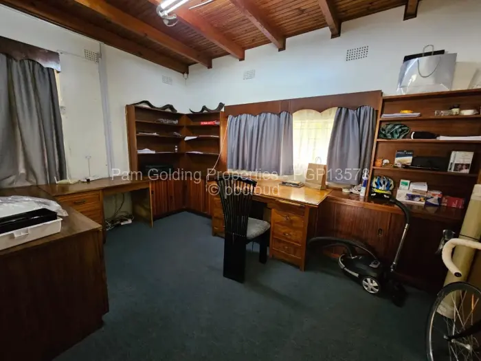 3 Bedroom House for Sale in Suburbs, Bulawayo