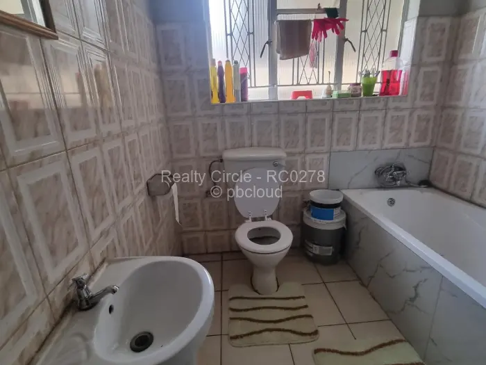 3 Bedroom House to Rent in Bloomingdale, Harare