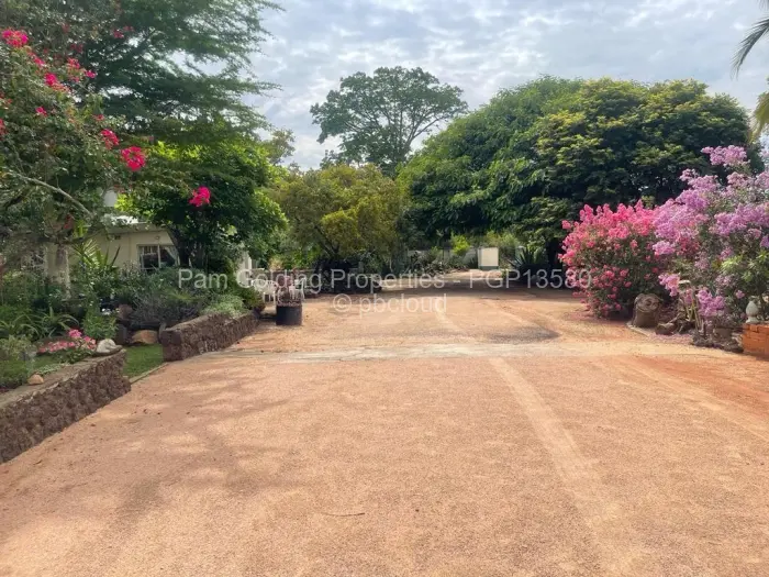 3 Bedroom House for Sale in Burnside, Bulawayo