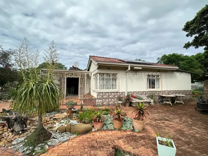 3 Bedroom House for Sale in Burnside, Bulawayo