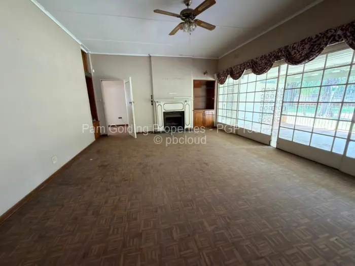 3 Bedroom House for Sale in Kumalo, Bulawayo